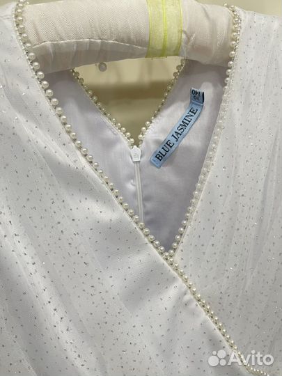 Нарядное платье для девочки 134 140