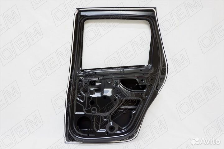 Дверь задняя правая Renault Duster (2010-2015) OEM