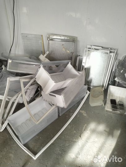 Полки,ящики,фруктовые ящики для холодильника