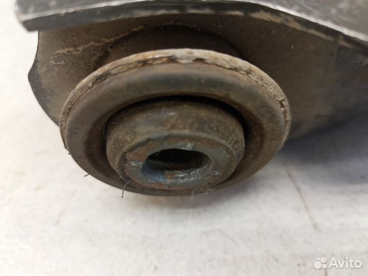 Рычаг передний левый Рено