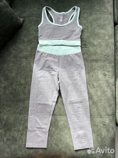 Костюм спортивный