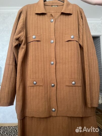 Костюм женский