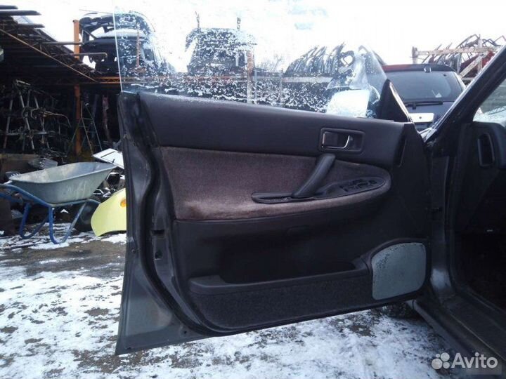 Дверь Subaru Legacy