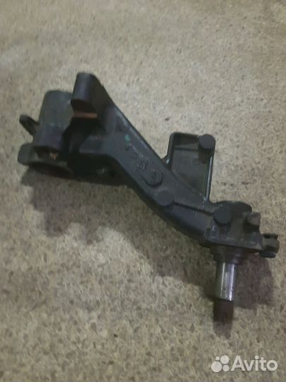 Рычаг задней торсионной балки Peugeot 206