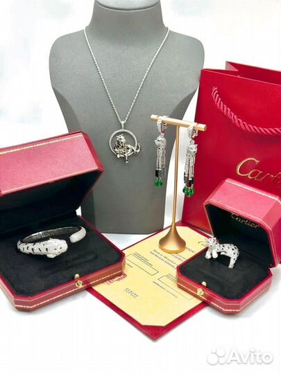 Cartier кольцо пантера