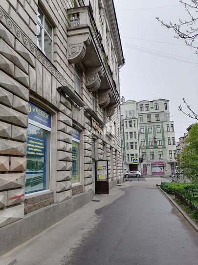 Сдам торговое помещение, 212 м²