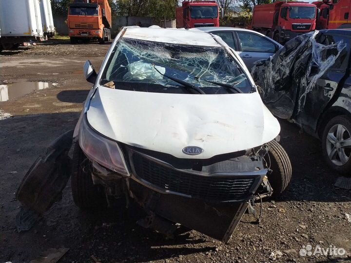 Kia Rio 3 разбор