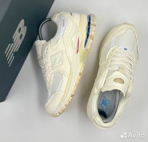 Новые Кроссовки New Balance 2002R Lux