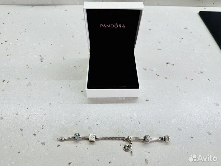 Pandora браслет 17 см + 4 шарма
