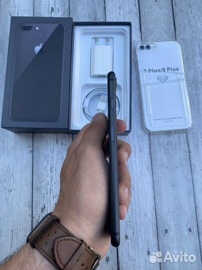 iPhone 8 Plus, 256 ГБ