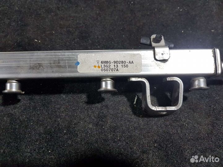 Топливная рампа Mazda 3 2.0 lf