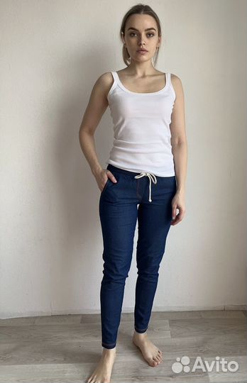 Джинсы женские