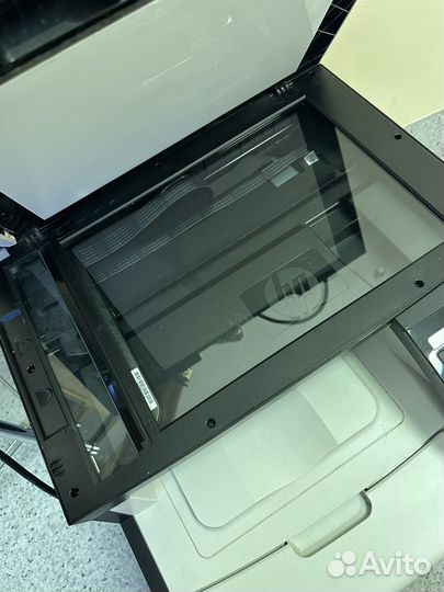 Мфу hp laserjet Pro CM 1415 fn