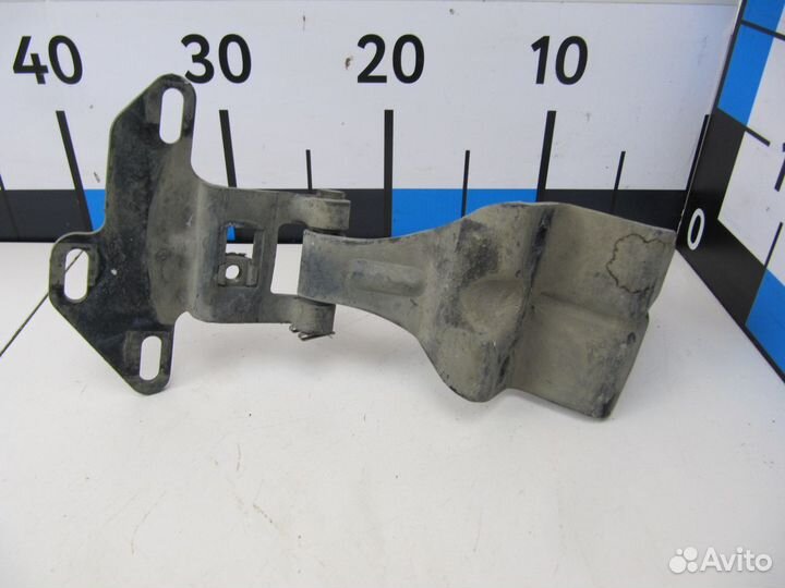 Петля капота MAN TGX