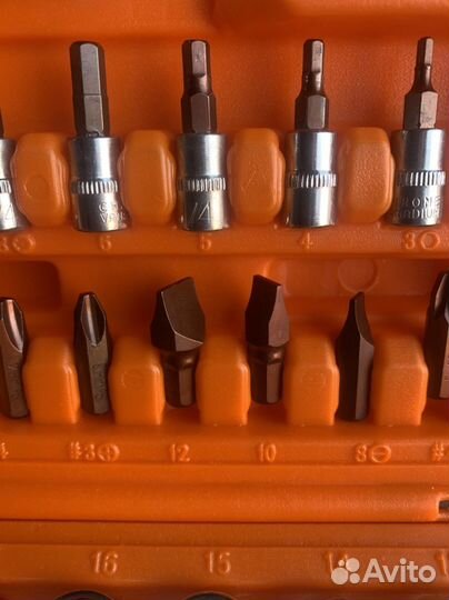 Набор ключей и головок 78 предметов