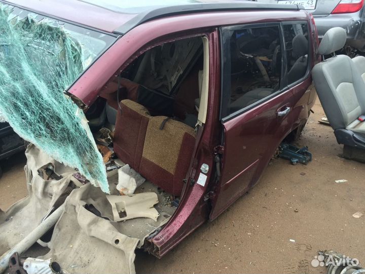 Nissan Xtrail t30. двери задние