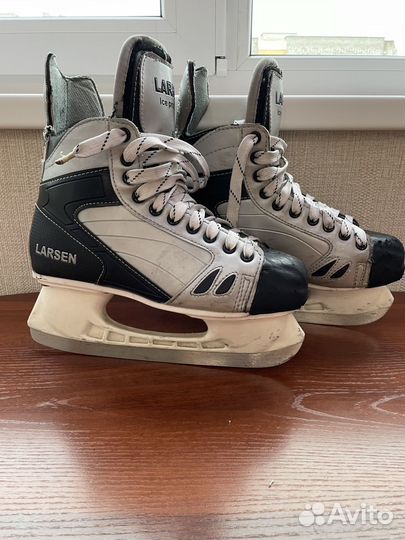 Коньки хоккейные