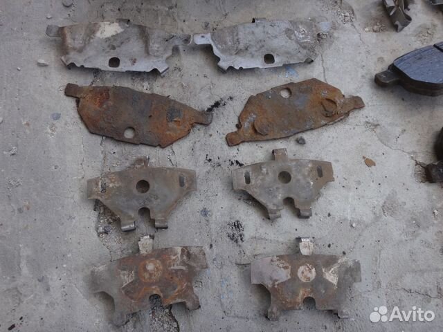 Приус 30 Комплект противоскрипных пластин задних P