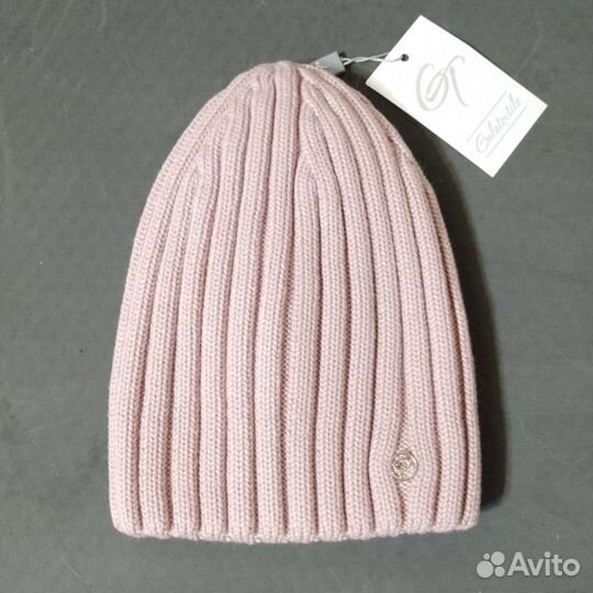 Шапка женская вязаная