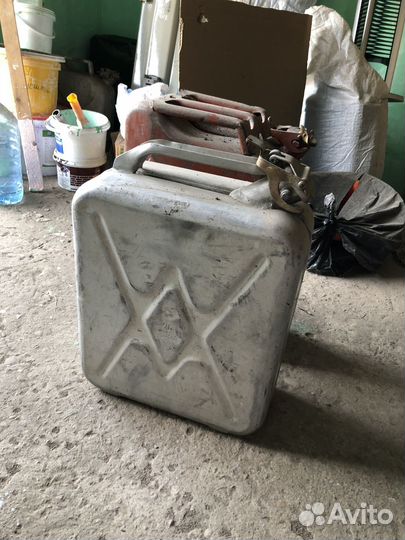 Канистры металлические и алюминиевые