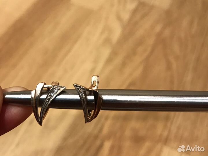 Серьги золотые