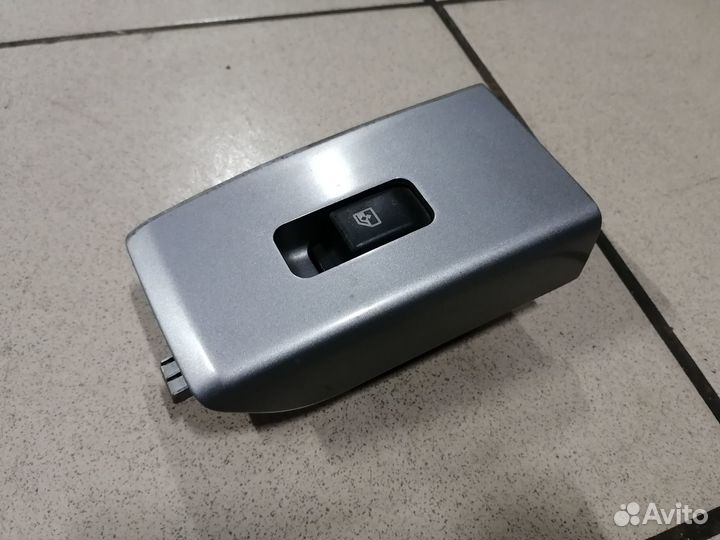 Кнопка стеклоподъемника задней правой двери Emgran