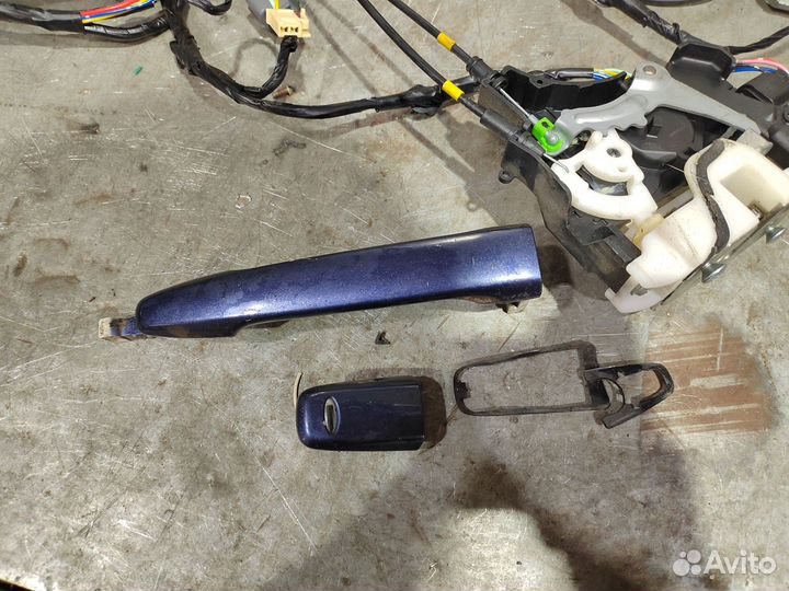 Дверь передняя левая lancer 10