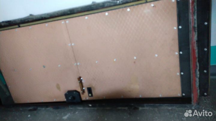 Входная дверь