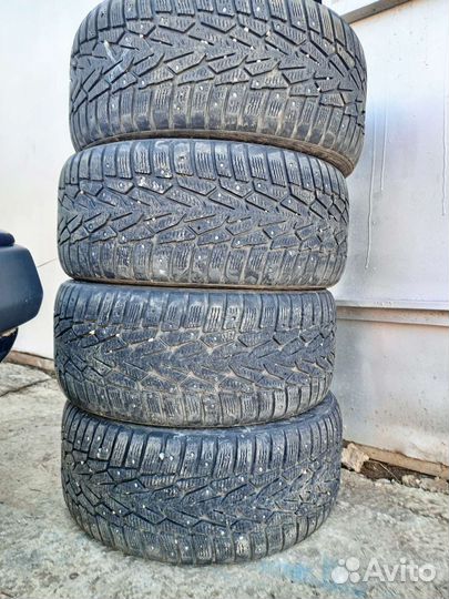 Nokian Tyres Hakkapeliitta 7 245/45 R17