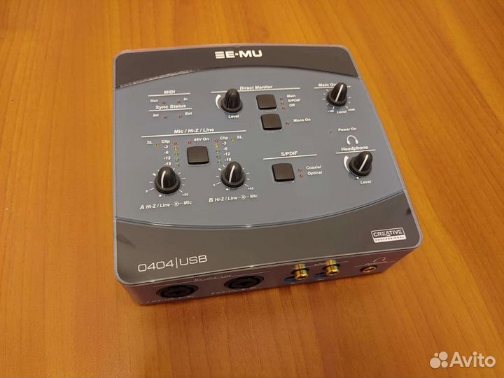 Внешний аудио интерфейс Creative E-MU 0404 USB