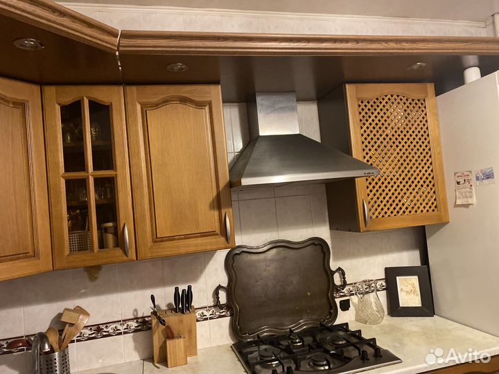 Продаю кухню бу