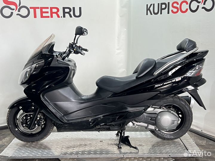 Максискутер Suzuki Burgman (SkyWave) 400
