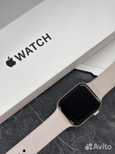 Apple Watch SE (gen 2) 44mm Starlight