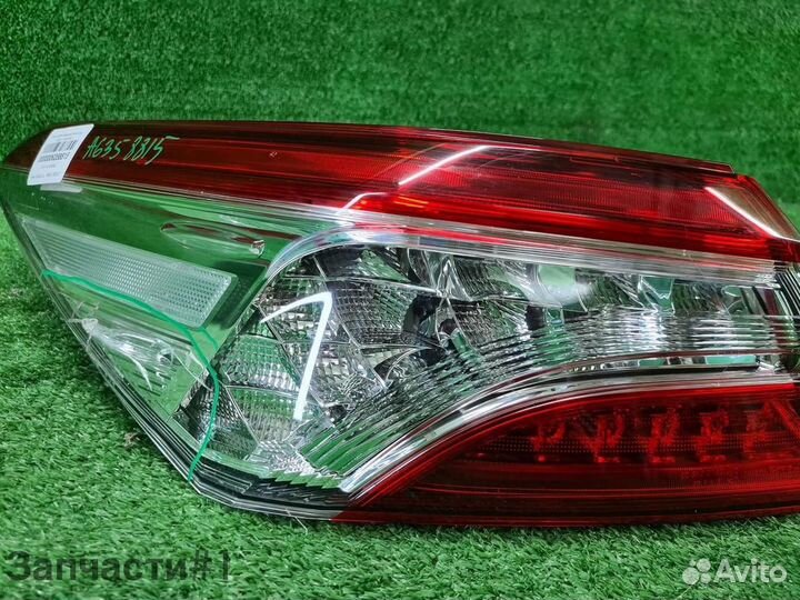 Фонарь левый внешний Toyota Camry XV70 17-н.в. LED