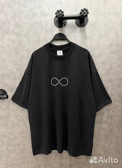 Футболка Vetements