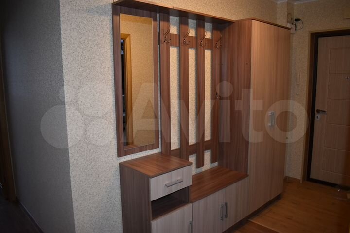 2-к. квартира, 60 м², 1/3 эт.