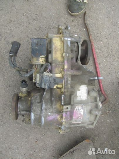 Коробка раздаточная Kia Sorento 03-09 473004c110