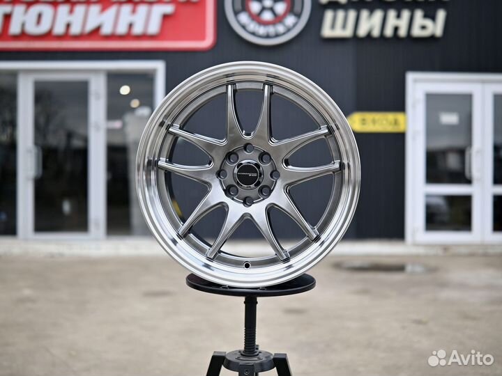 Диск R17 Wоrk Emotiоn сr2P Стиль 8.0J eт35 4*100/1