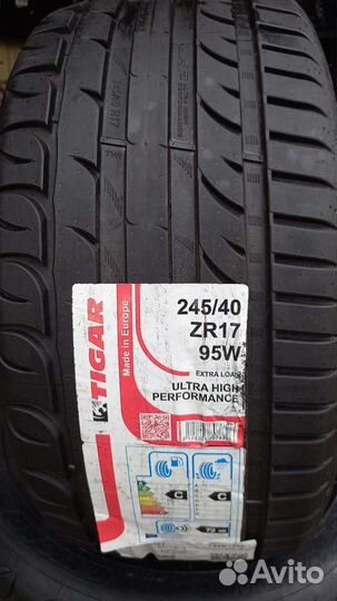 Tigar UHP Ultra High Performance 245/40 R17 95W