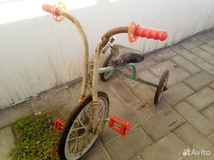 Велосипед СССР трёхколёсный