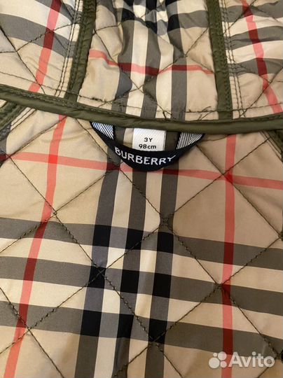 Куртка burberry оригинал 3 года стеганная