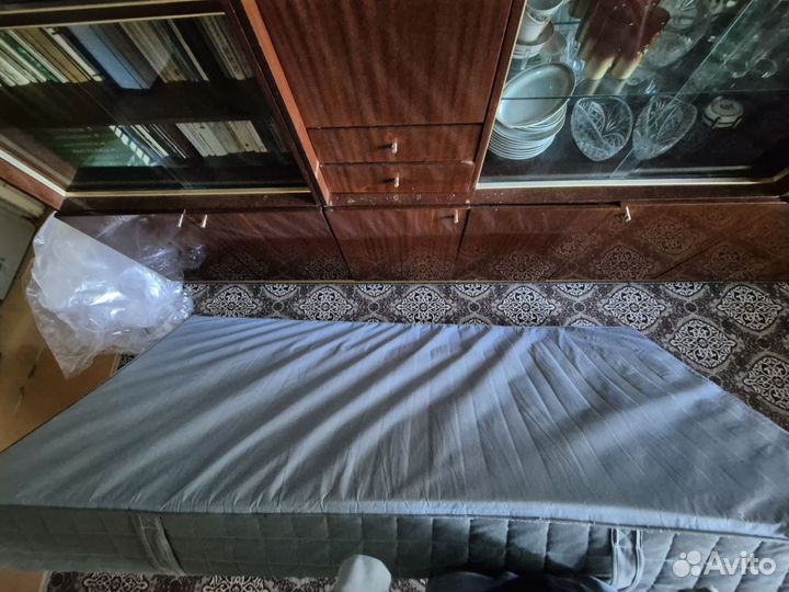 Матрас IKEA Hovag 200 x 90