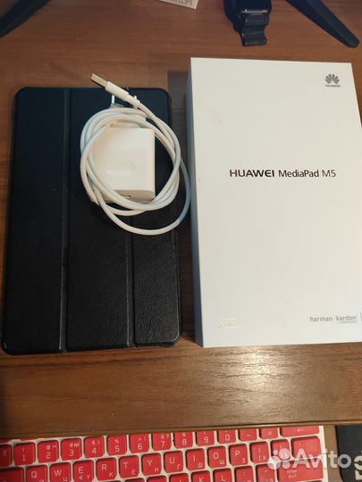 Планшет huawei mediapad m5 8.4 4/64