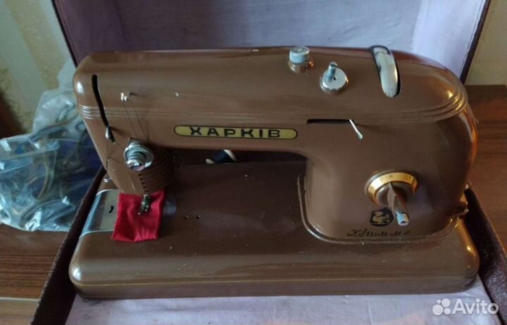 Раритетная швейная машина 