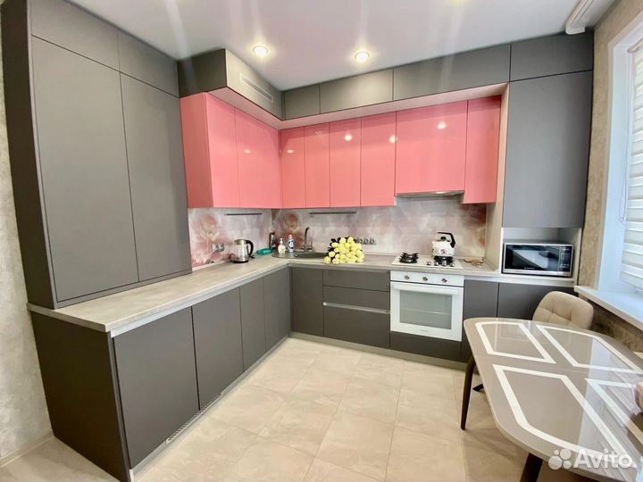 Угловые, прямые кухни на заказ в Омске