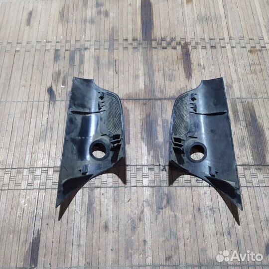 Накладка под динамик передняя Ford Focus 2