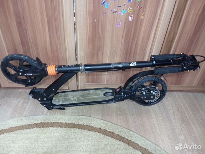 Самокат с дисковым тормозом