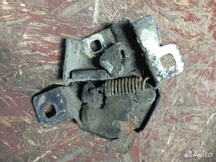 Замок капота Daihatsu Terios I