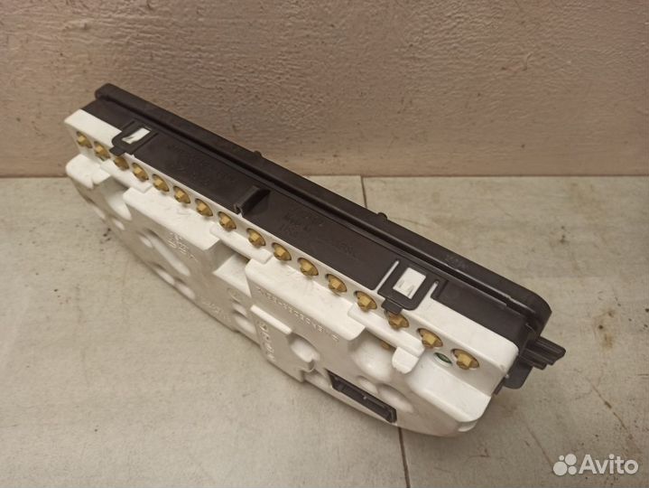 Панель приборов Мерседес