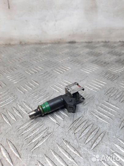 Форсунка Ford Focus 1.6 hxda 2005